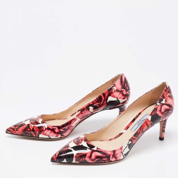 Prada Pink Floral Print Patent Leather Pointed-Toe Pumps Heels Size 37.5 /7.5 US - Picture 1 of 15